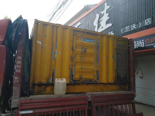 三台发电机组功率与使用时间之间的关系