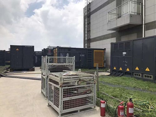 三台除了定期检查，还有哪些方法可以及时发现接触式转速表探头的磨损？