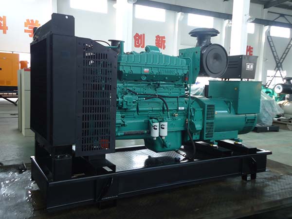 三台更换发电机组燃油预热装置的加热元件需要哪些工具？